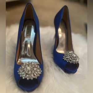 Badgley Mischka, blue satan heels size 8.5.